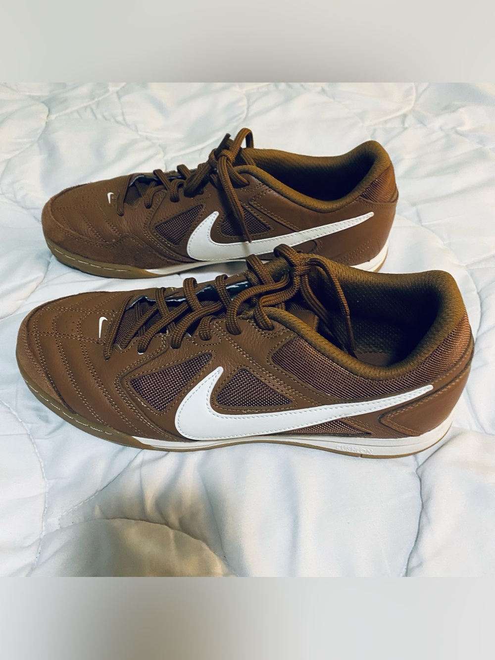 Like new 10.5 Nike Men’s Brown Sneakers with White Swoosh-no box
